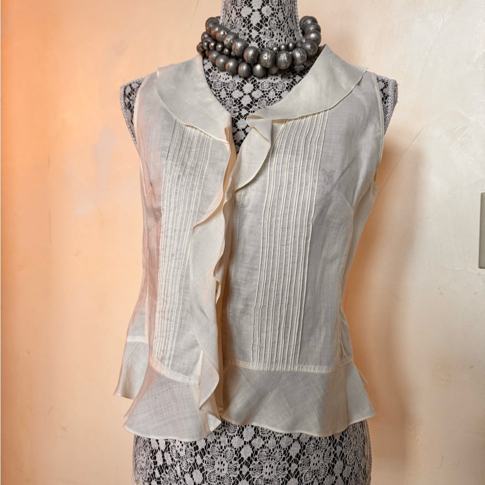 Carlisle bamboo sleeveless top    Delicate yellow
